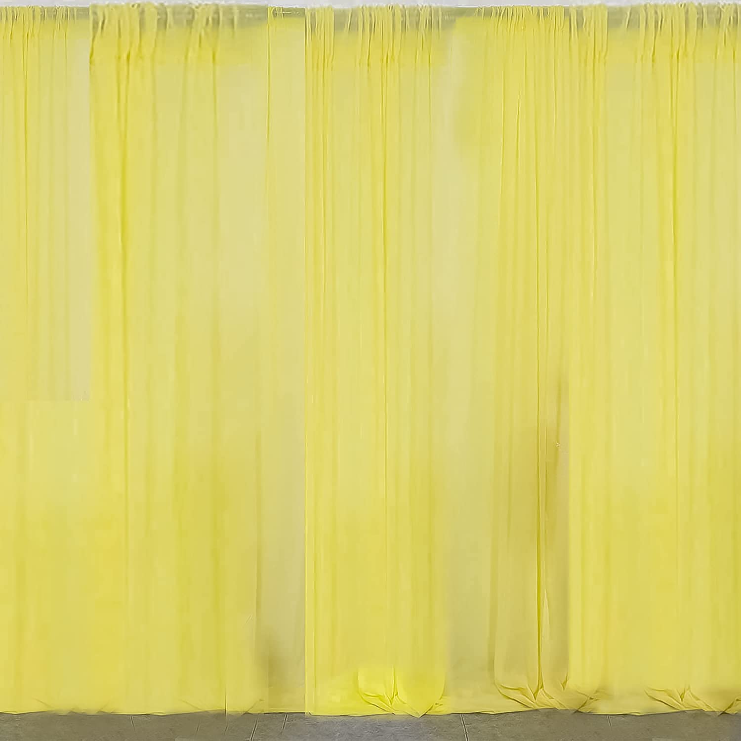 yellow curtain