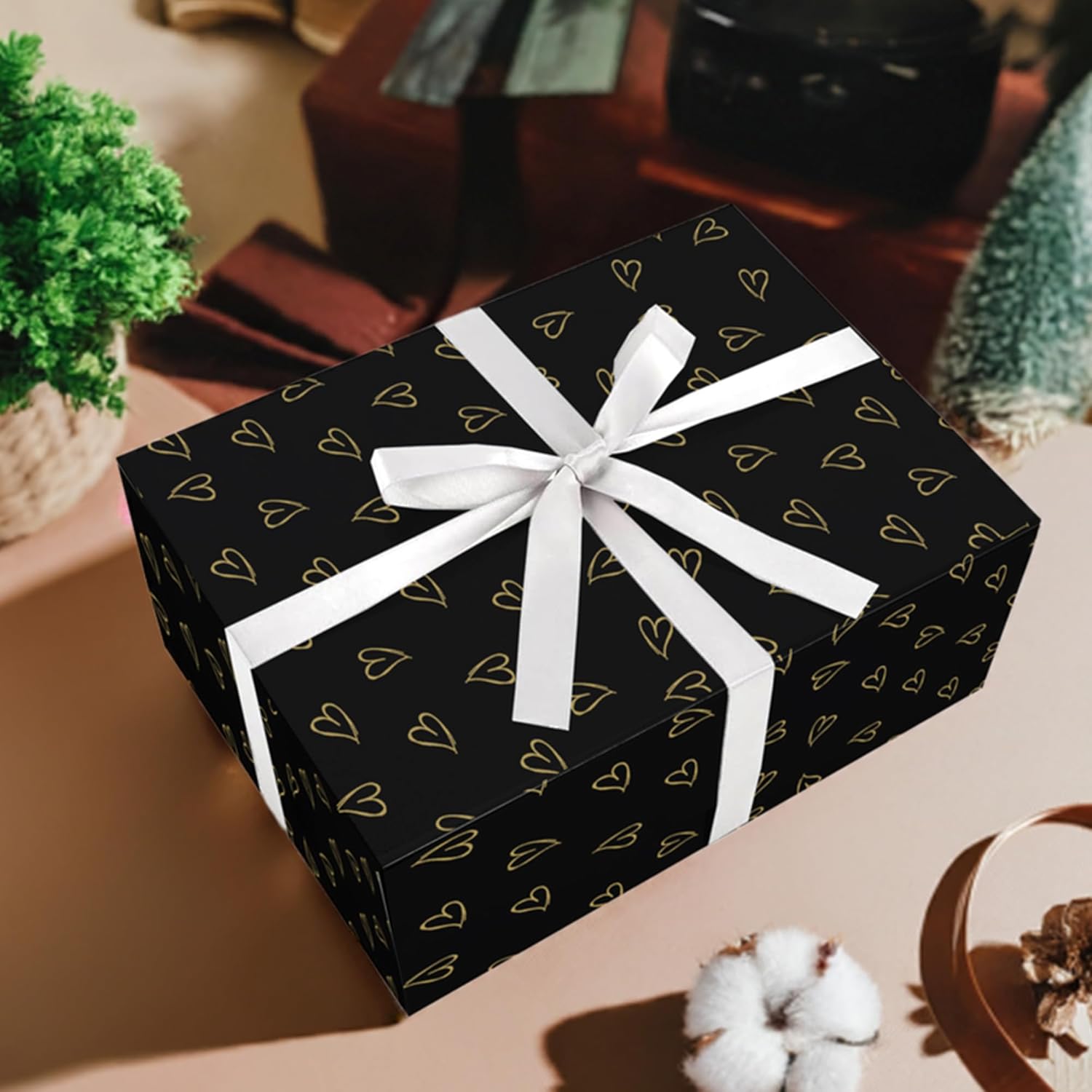 Heart Print Gift Wrapping Sheets- Black